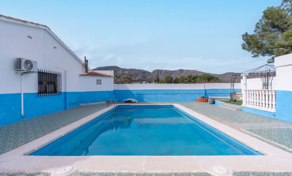 6. Detached villa - Resale - Hondón de las Nieves - Hondón de las Nieves