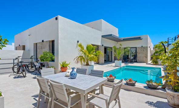 6. Vrijstaande villa - Herverkoop - Daya Nueva - Costa Blanca Zuid