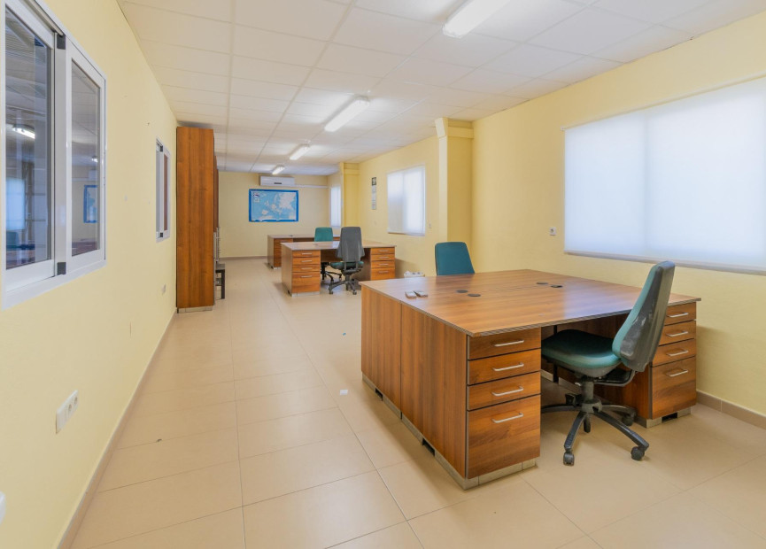 Alquiler a largo plazo - Industrial unit - Pilar de la Horadada - Polígono industrial Cañada de Práez