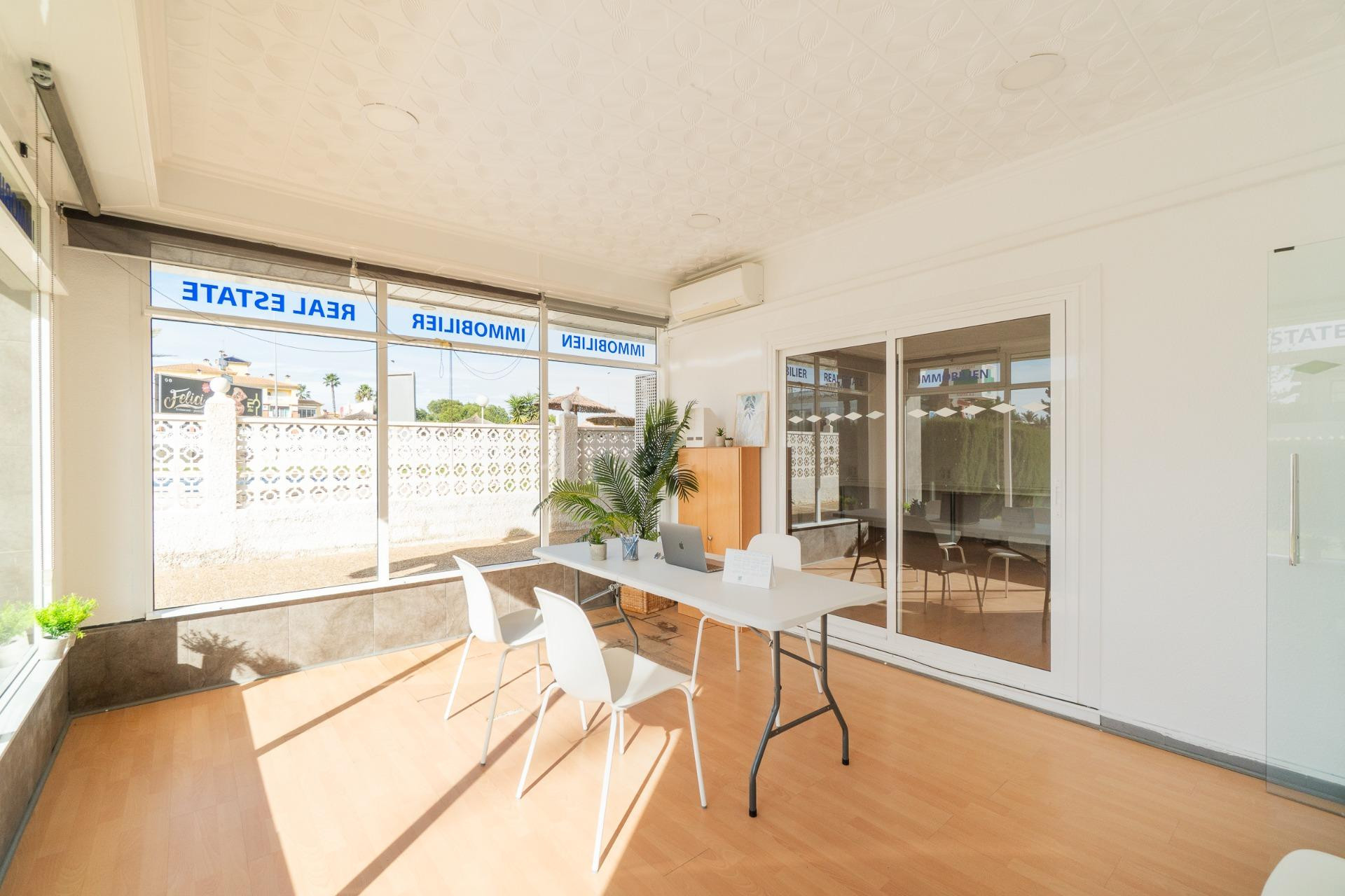 Alquiler a largo plazo - Propiedades comerciales - Orihuela Costa - Costa Blanca Sur