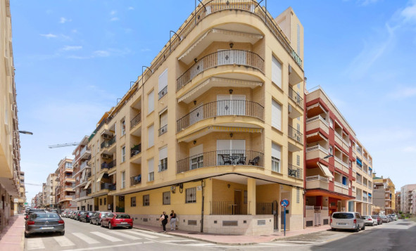 Apartment - Resale - Torrevieja - Torrevieja