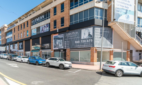 Commercial property - Long term rental - Orihuela Costa - Play-34413