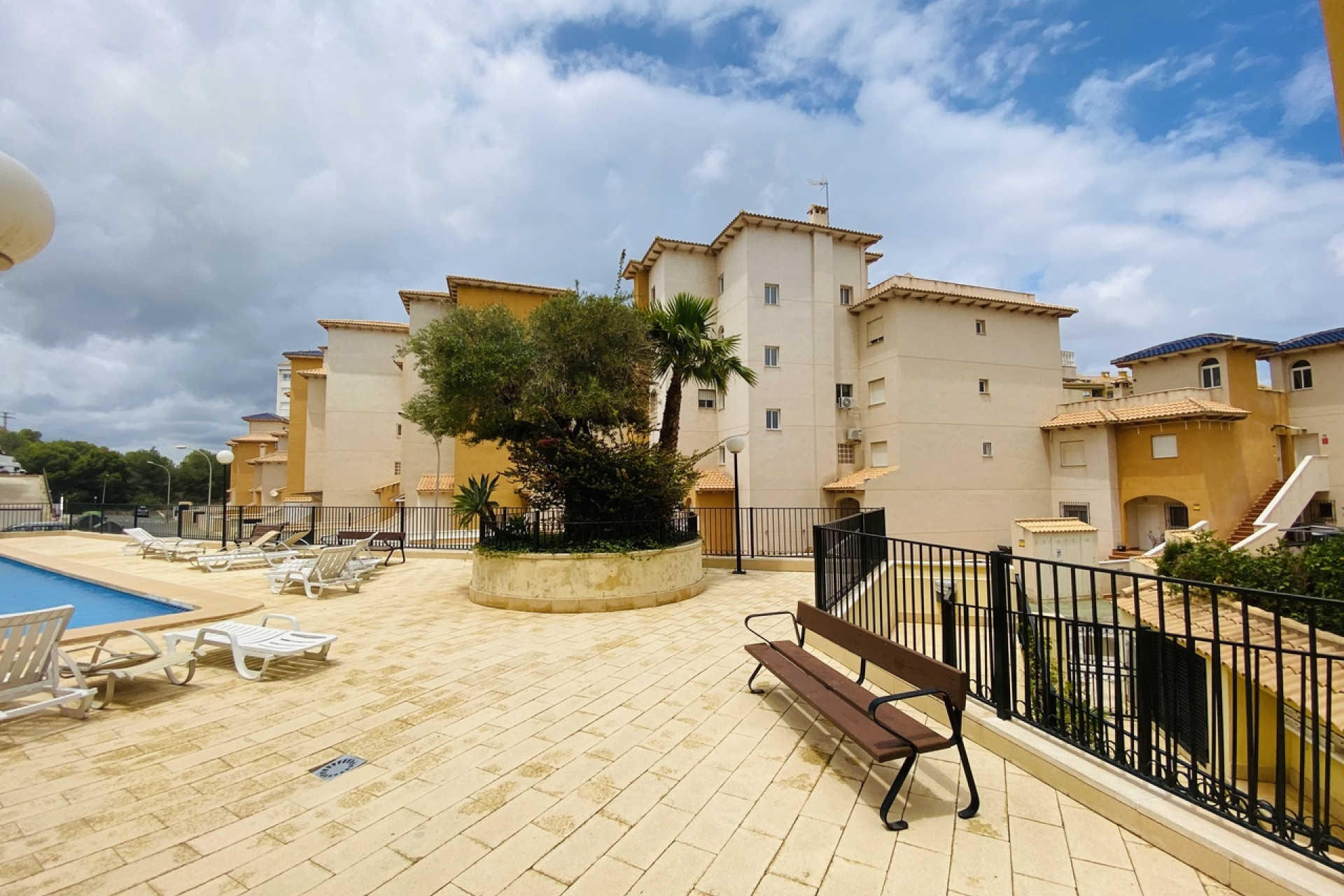 Herverkoop - 1. Apartment / flat - Dehesa de Campoamor - Orihuela Costa