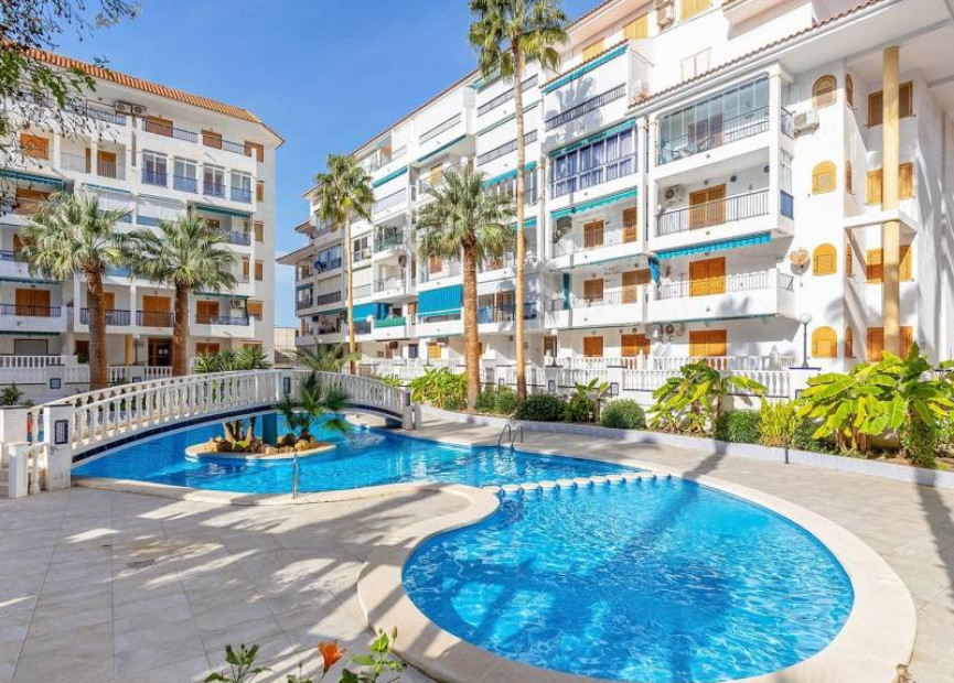 Herverkoop - 1. Apartment / flat - La Mata - Torrevieja