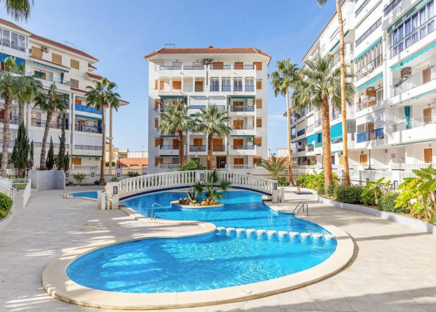 Herverkoop - 1. Apartment / flat - La Mata - Torrevieja