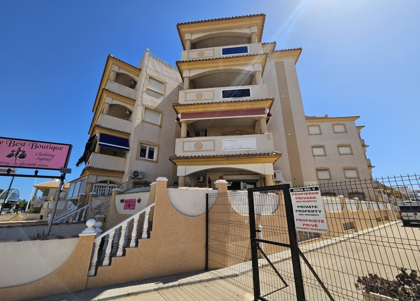 Herverkoop - 1. Apartment / flat - La Zenia - Orihuela Costa