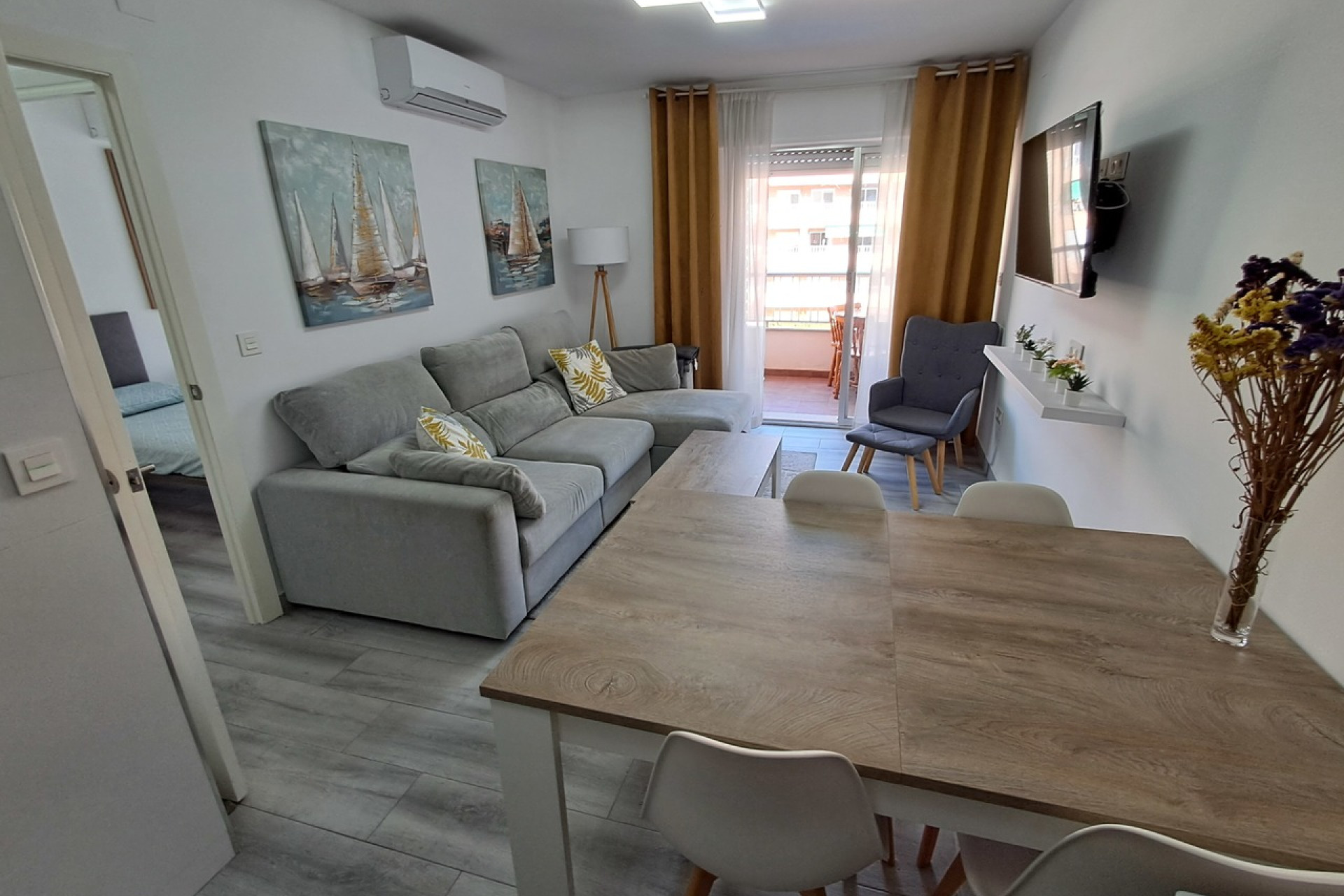 Herverkoop - 1. Apartment / flat - Punta Prima - Orihuela Costa