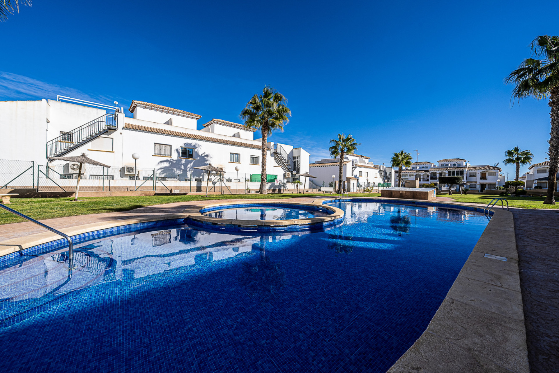 Herverkoop - 1. Apartment / flat - Punta Prima - Orihuela Costa