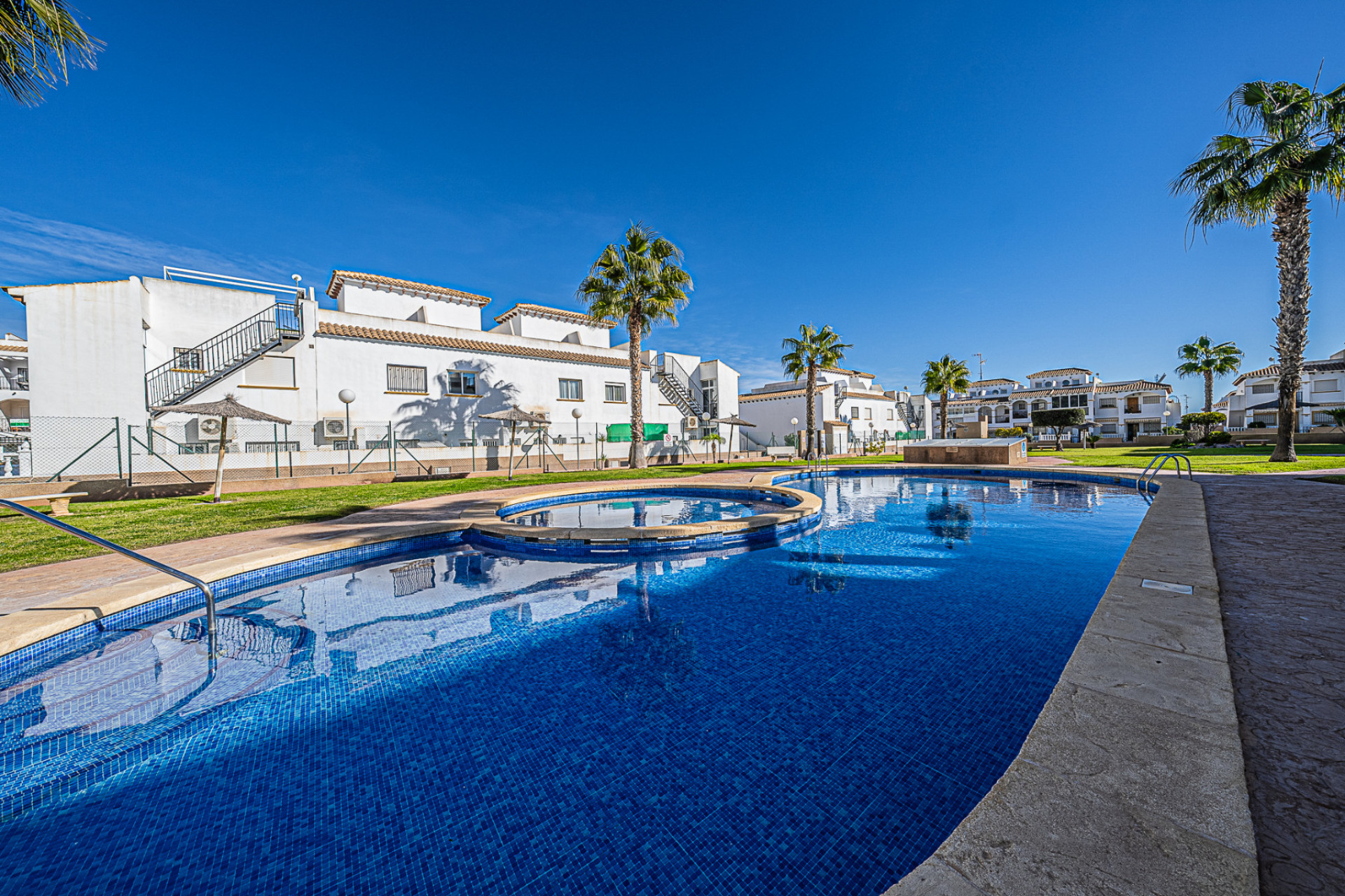 Herverkoop - 1. Apartment / flat - Punta Prima - Orihuela Costa