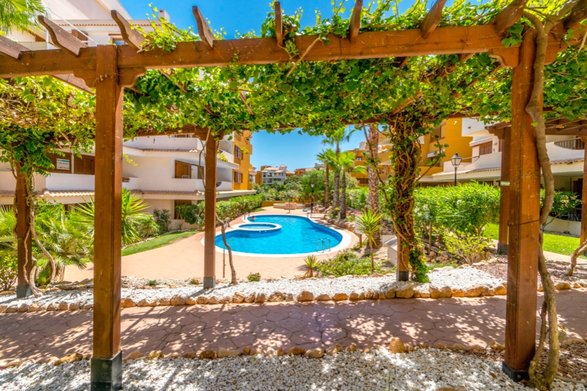 Herverkoop - 1. Apartment / flat - Punta Prima - Orihuela Costa