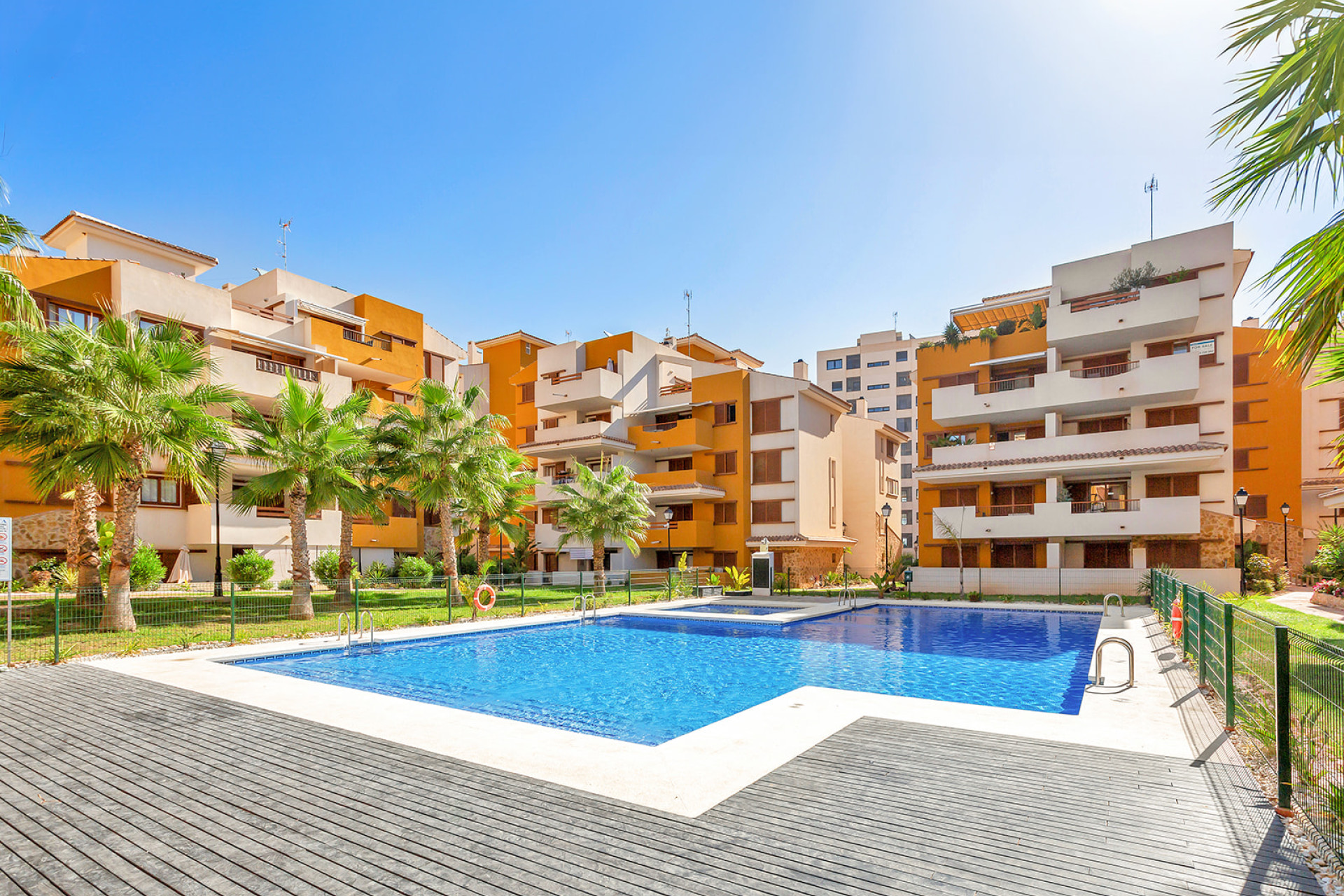 Herverkoop - 1. Apartment / flat - Torrevieja - Orihuela Costa