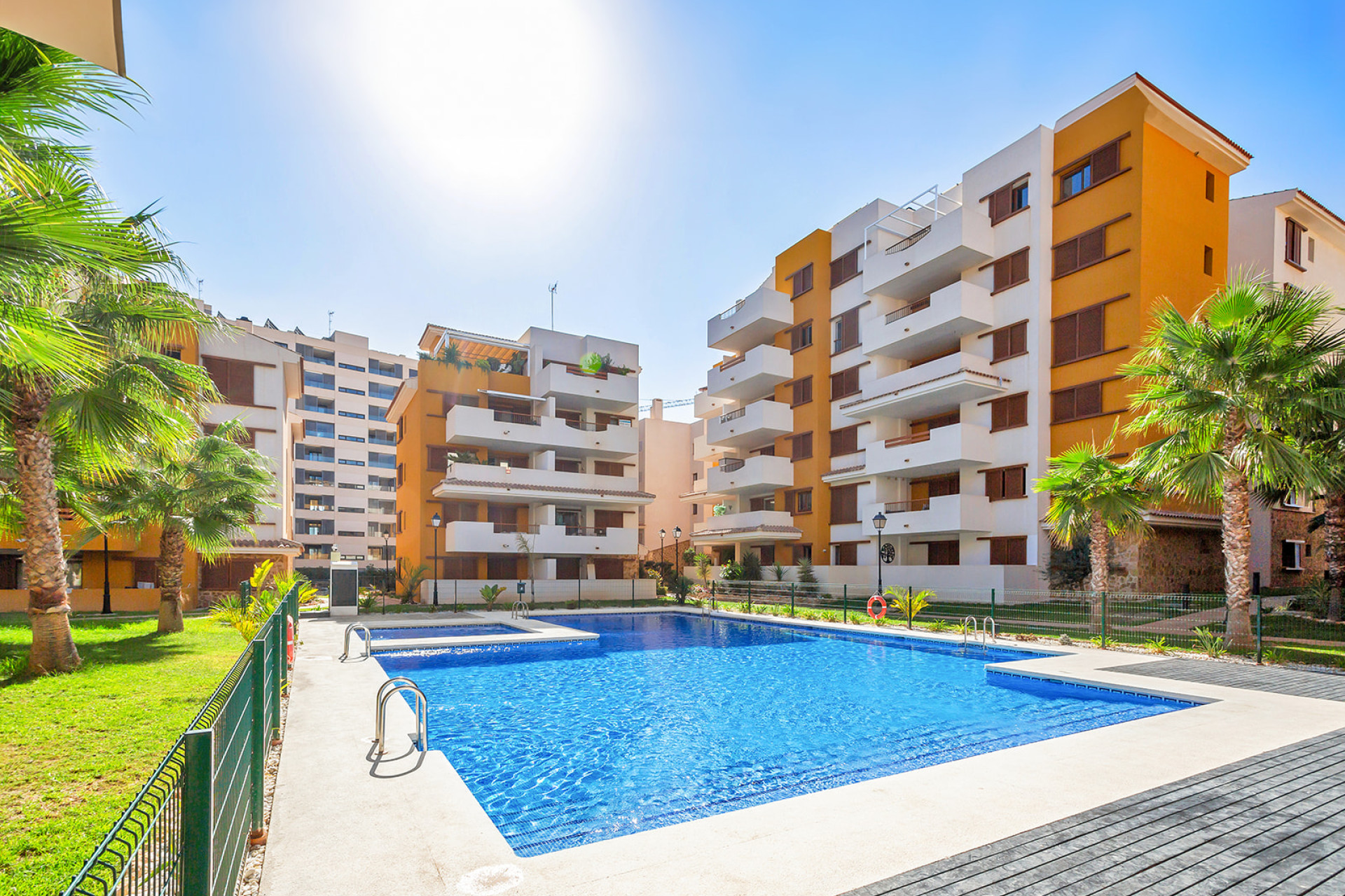 Herverkoop - 1. Apartment / flat - Torrevieja - Orihuela Costa