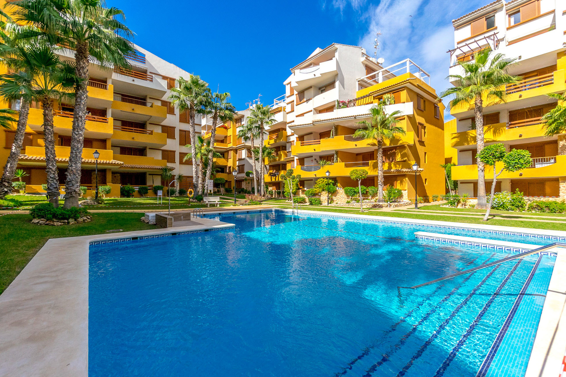 Herverkoop - 1. Apartment / flat - Torrevieja - Orihuela Costa