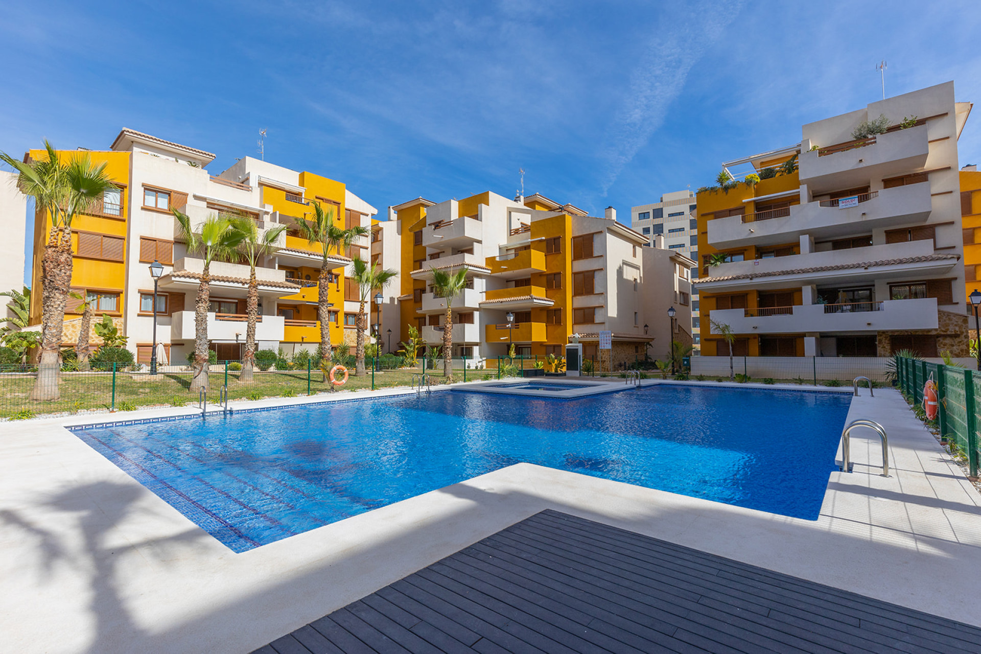 Herverkoop - 1. Apartment / flat - Torrevieja - Orihuela Costa