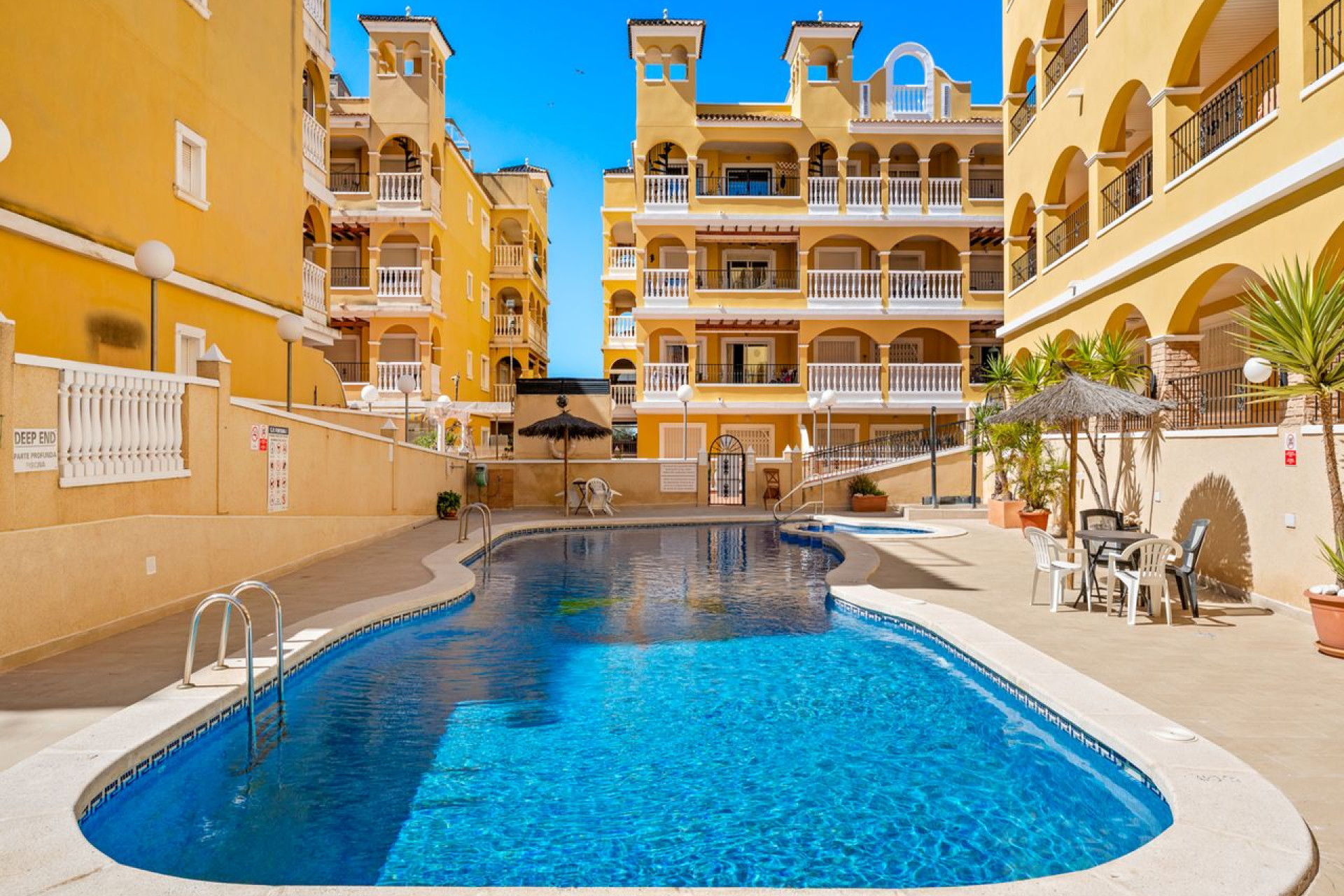 Herverkoop - 1. Appartement / flat - Algorfa - Costa Blanca Zuid