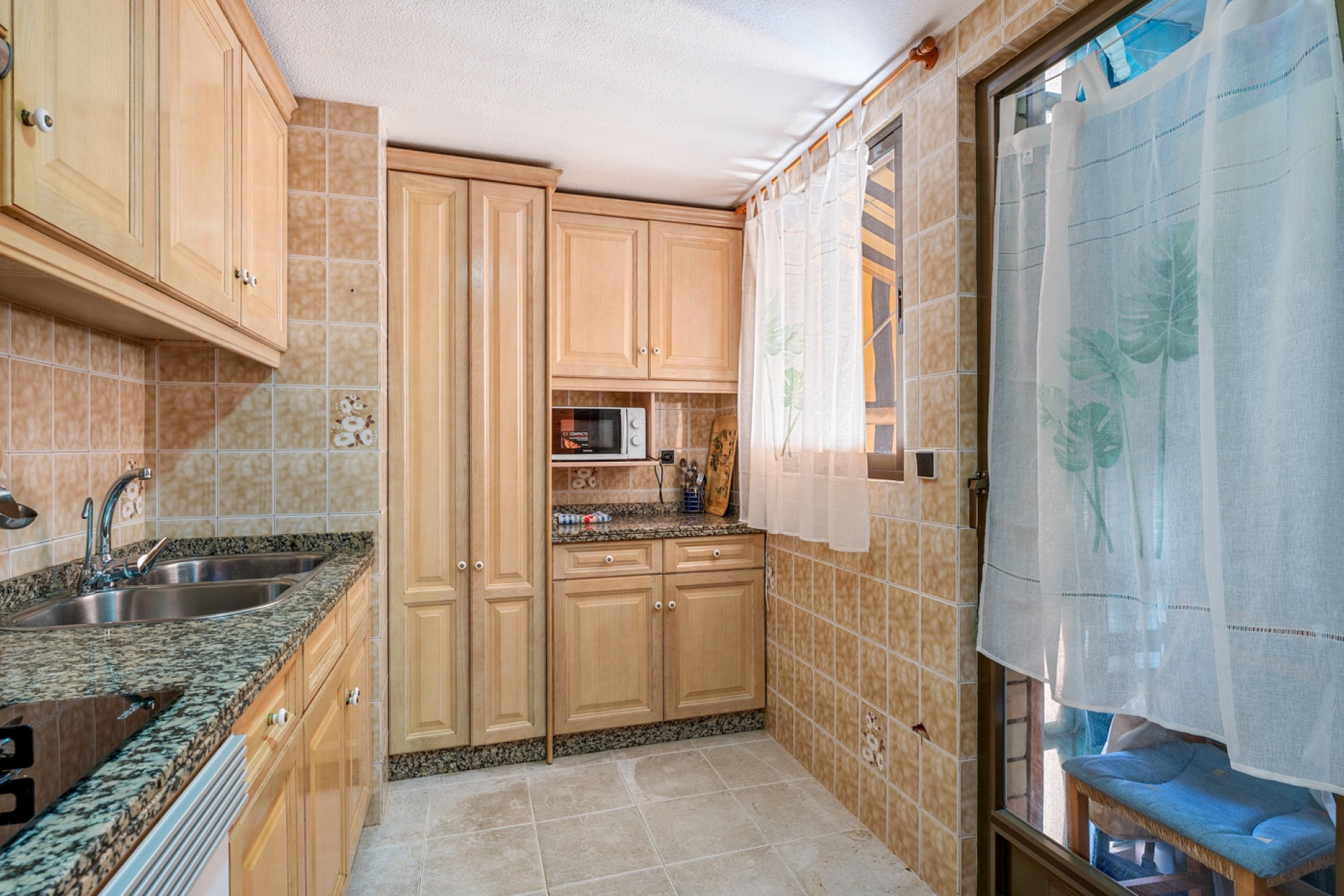 Herverkoop - 1. Appartement / flat - Arenales del Sol - Segunda linea playa