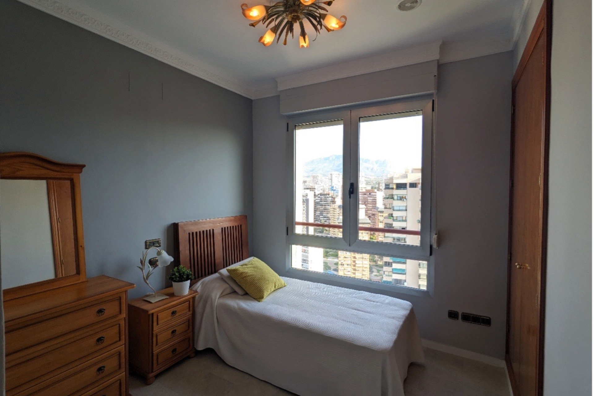 Herverkoop - 1. Appartement / flat - Benidorm - Benidorm - City