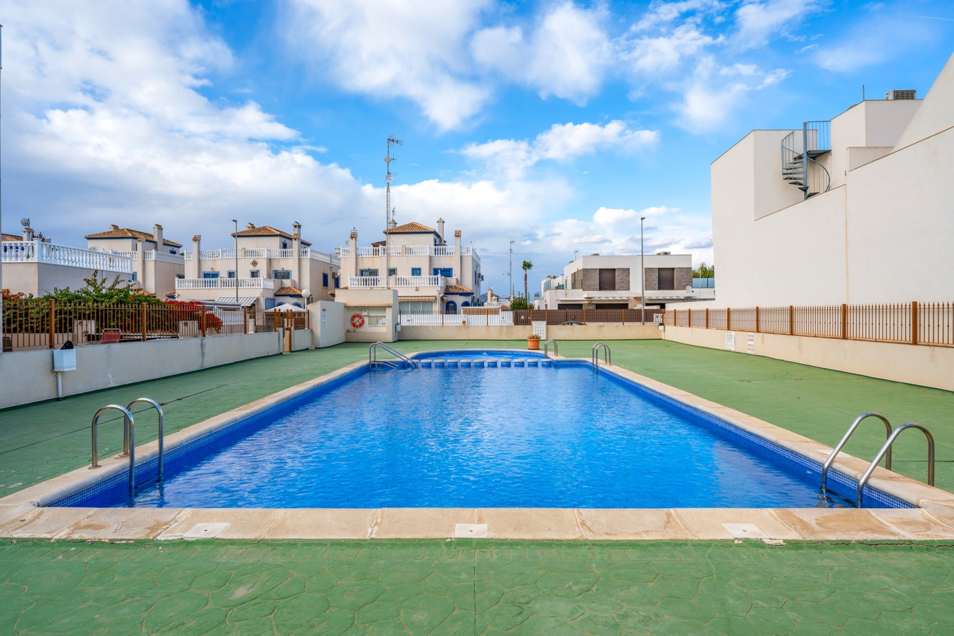 Herverkoop - 1. Appartement / flat - Daya Vieja - Costa Blanca Zuid