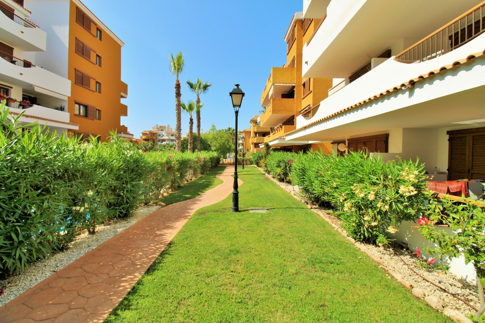 Herverkoop - 1. Appartement / flat - Punta Prima - Costa Blanca Zuid