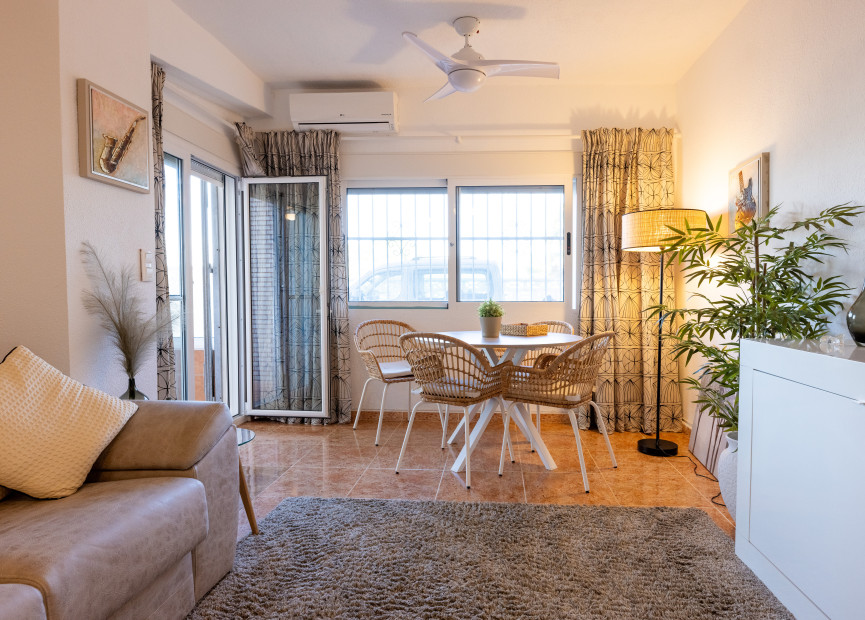 Herverkoop - 1. Appartement / flat - Punta Prima - Costa Blanca Zuid