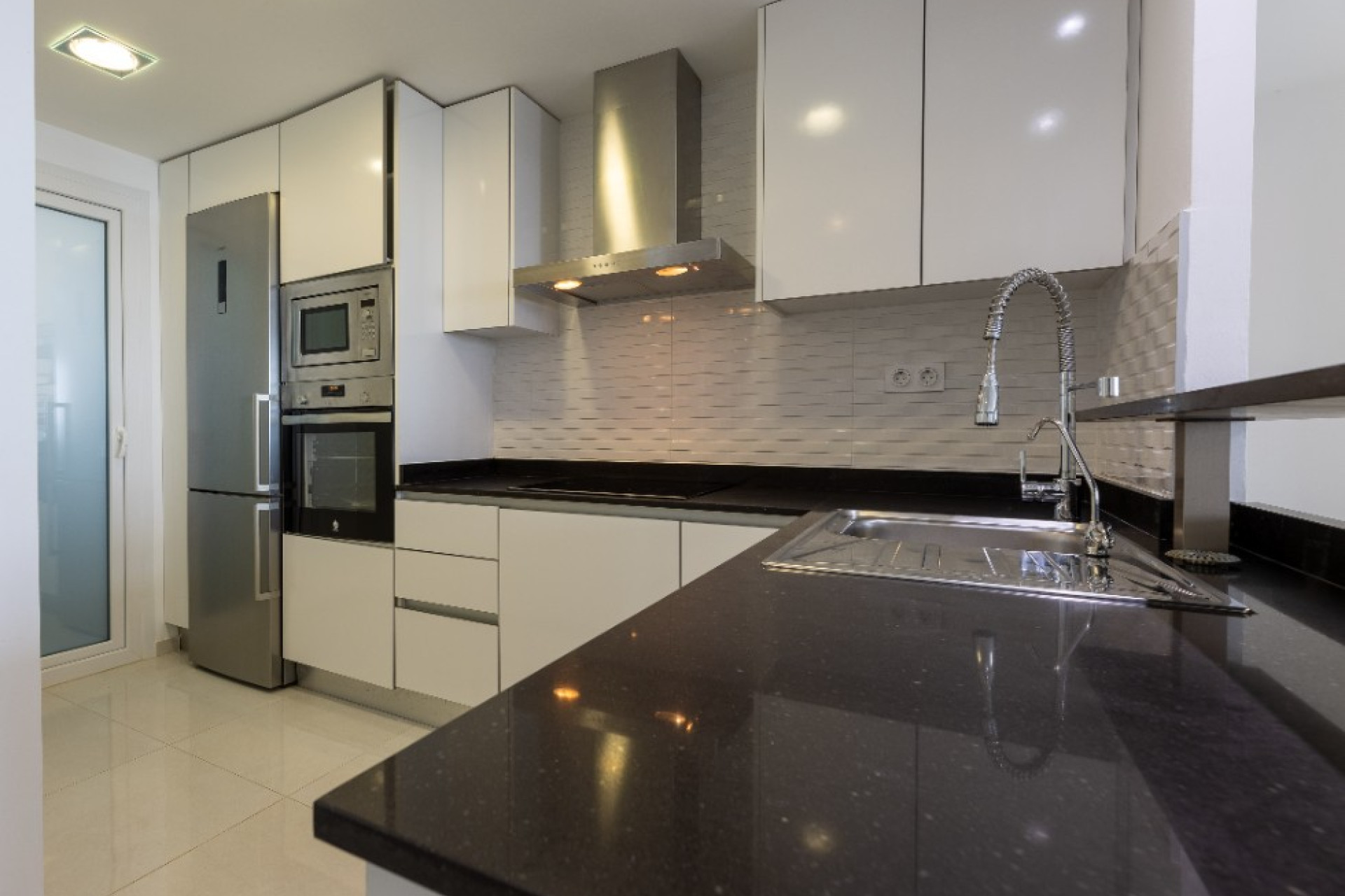 Herverkoop - 1. Appartement / flat - Punta Prima - Costa Blanca Zuid