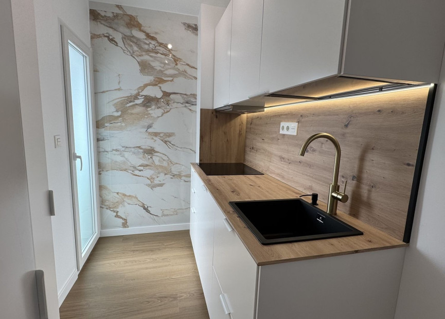 Herverkoop - 1. Appartement / flat - Punta Prima - Costa Blanca Zuid