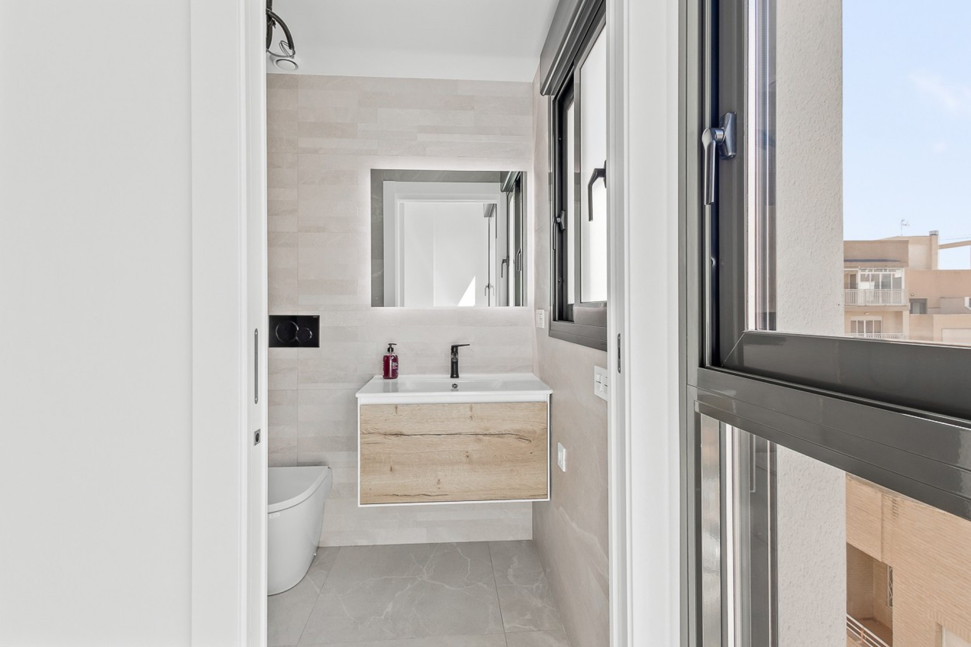 Herverkoop - 1. Appartement / flat - Torrevieja - Costa Blanca Zuid