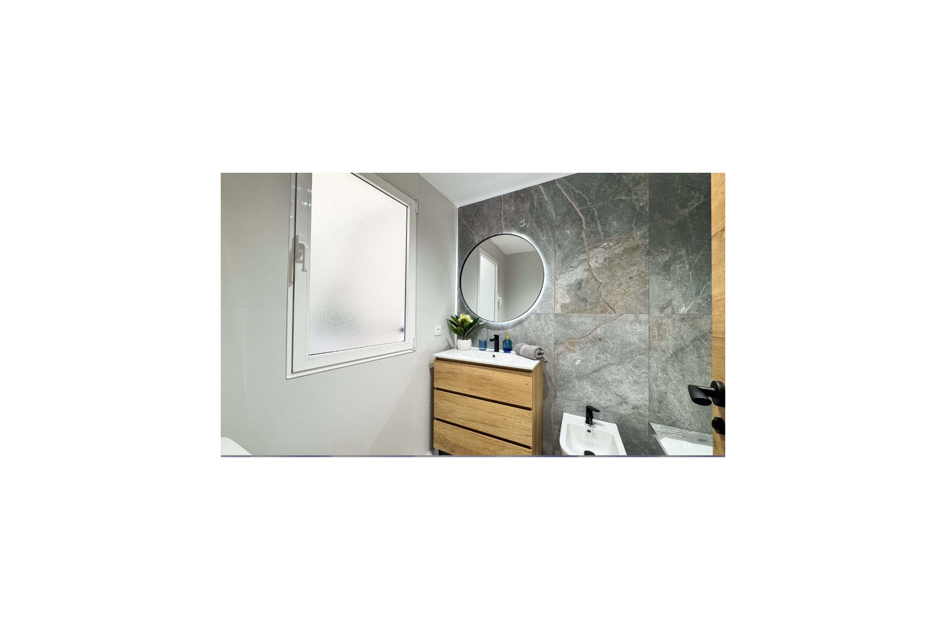 Herverkoop - 1. Appartement / flat - Torrevieja - Costa Blanca Zuid