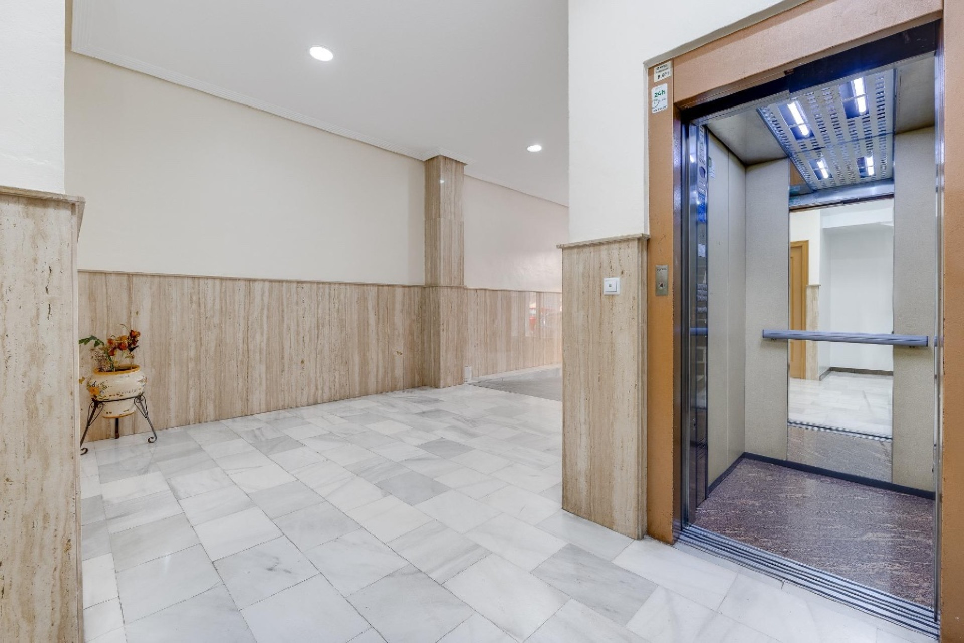 Herverkoop - 1. Appartement / flat - Torrevieja - Costa Blanca Zuid