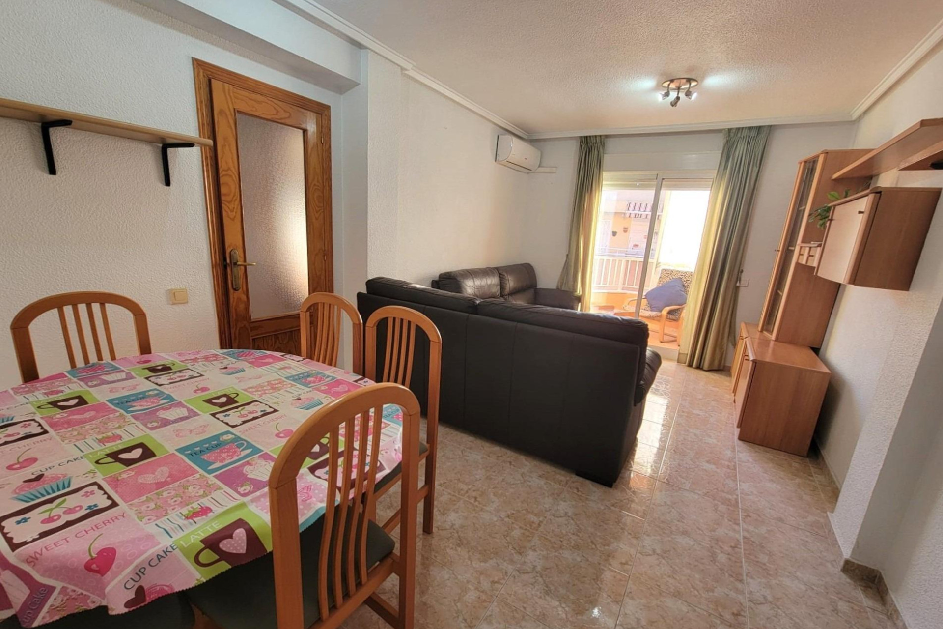 Herverkoop - 1. Appartement / flat - Torrevieja - Costa Blanca Zuid