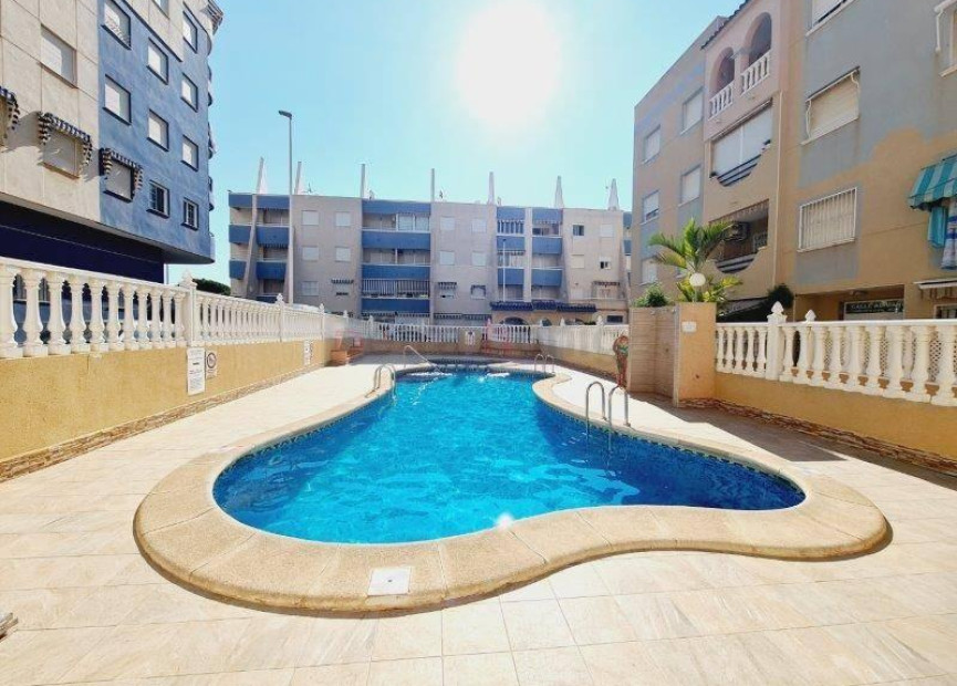 Herverkoop - 1. Appartement / flat - Torrevieja - Costa Blanca Zuid