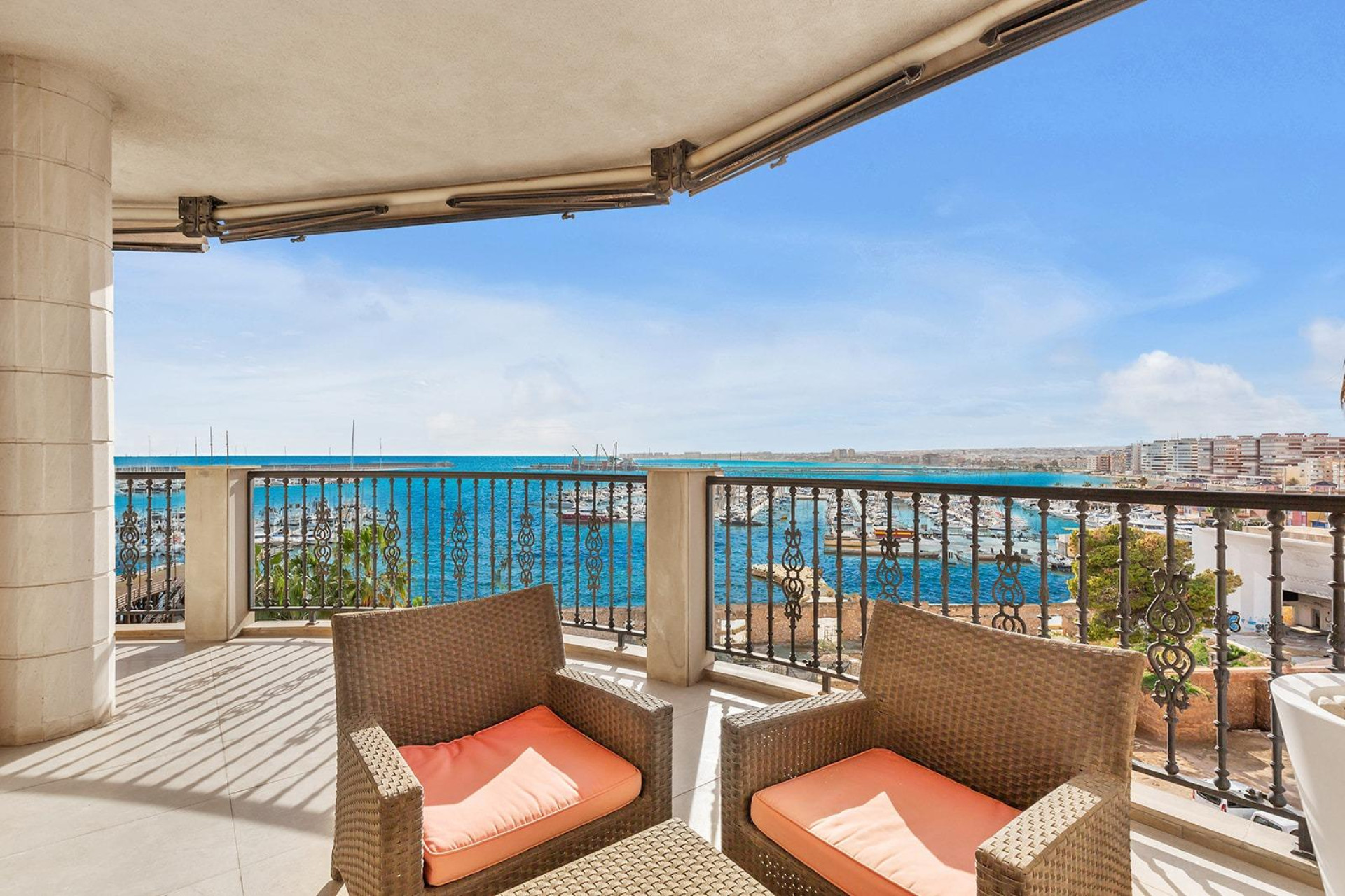 Herverkoop - 1. Appartement / flat - Torrevieja - Costa Blanca Zuid