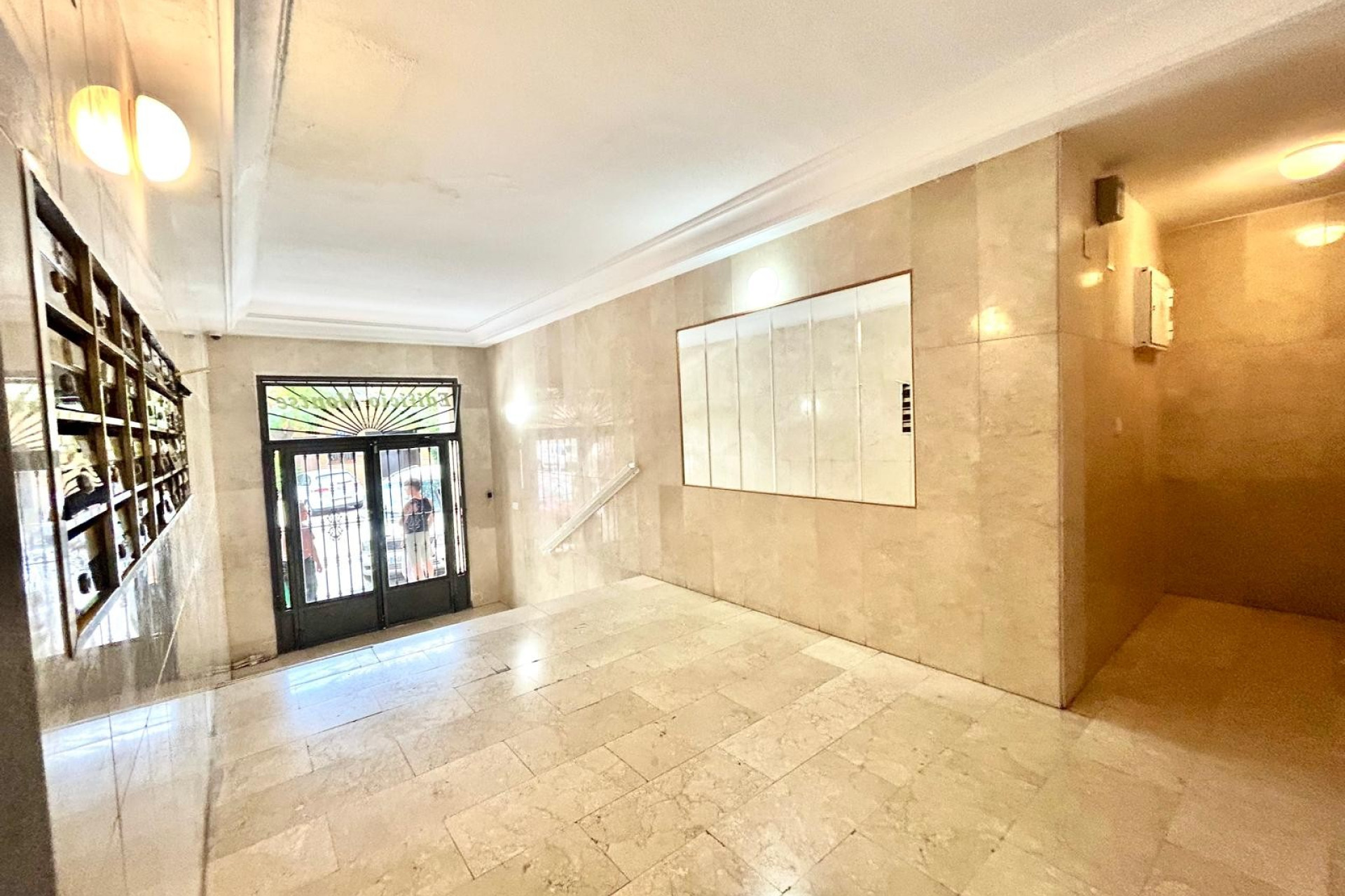 Herverkoop - 1. Appartement / flat - Torrevieja - Costa Blanca Zuid