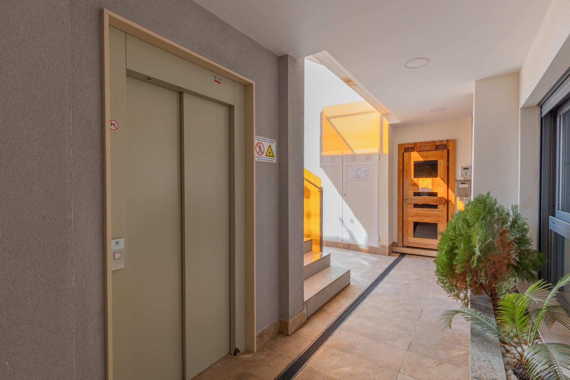 Herverkoop - 1. Appartement / flat - Torrevieja - Costa Blanca Zuid