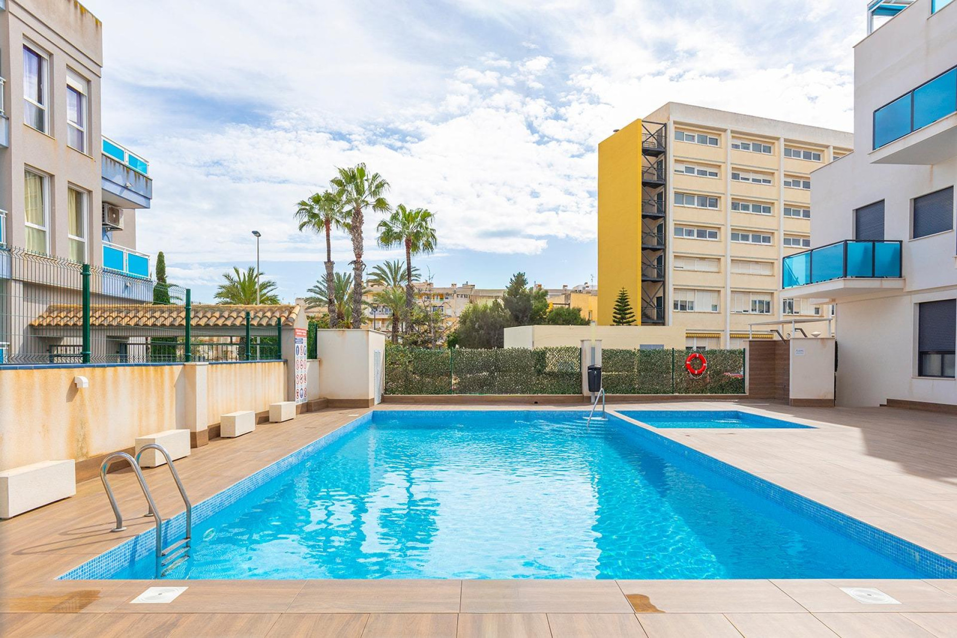 Herverkoop - 1. Appartement / flat - Torrevieja - Costa Blanca Zuid