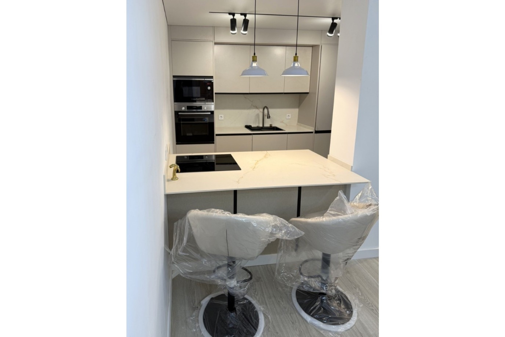 Herverkoop - 1. Appartement / flat - Torrevieja - Costa Blanca Zuid