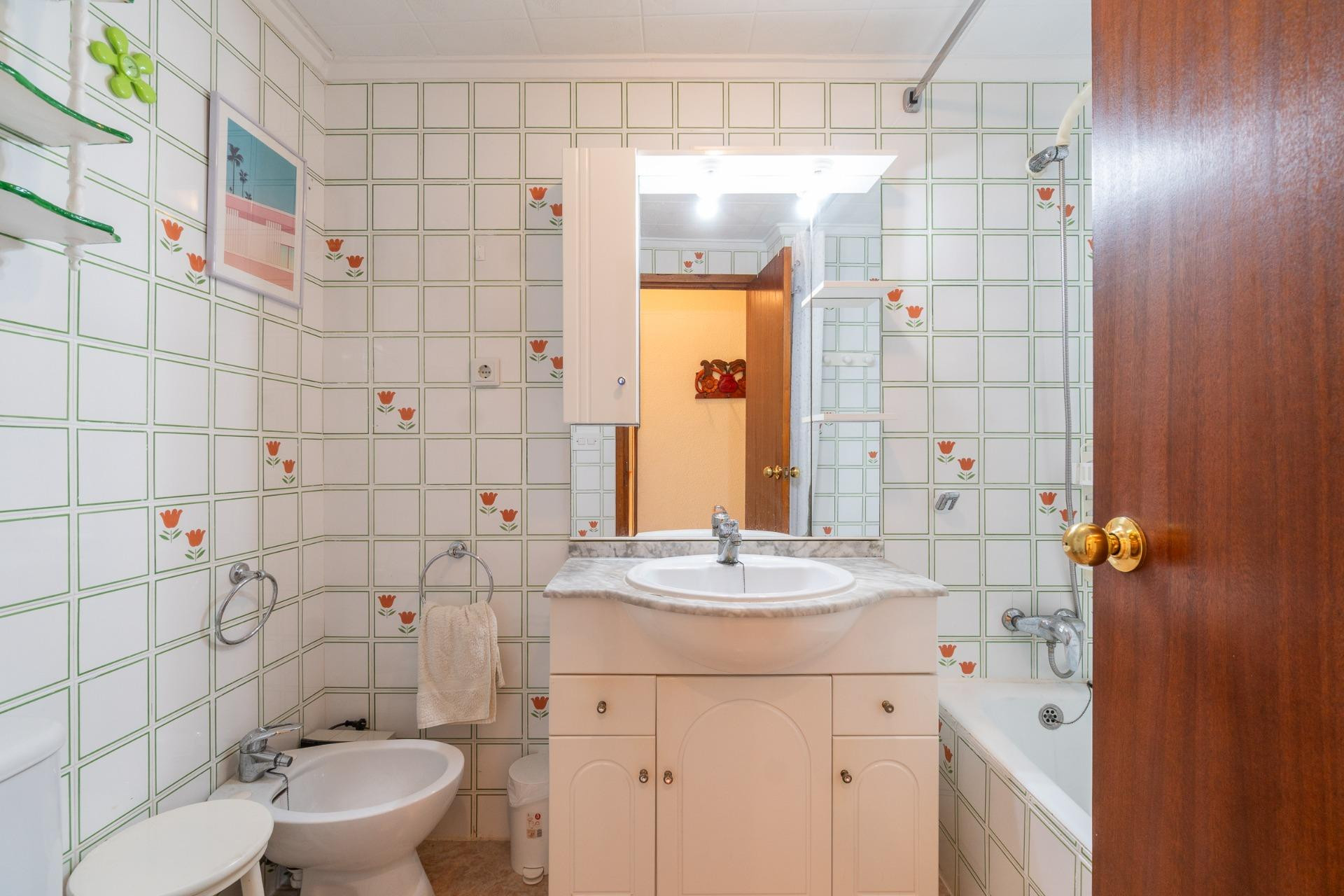 Herverkoop - 1. Appartement / flat - Torrevieja - Costa Blanca Zuid