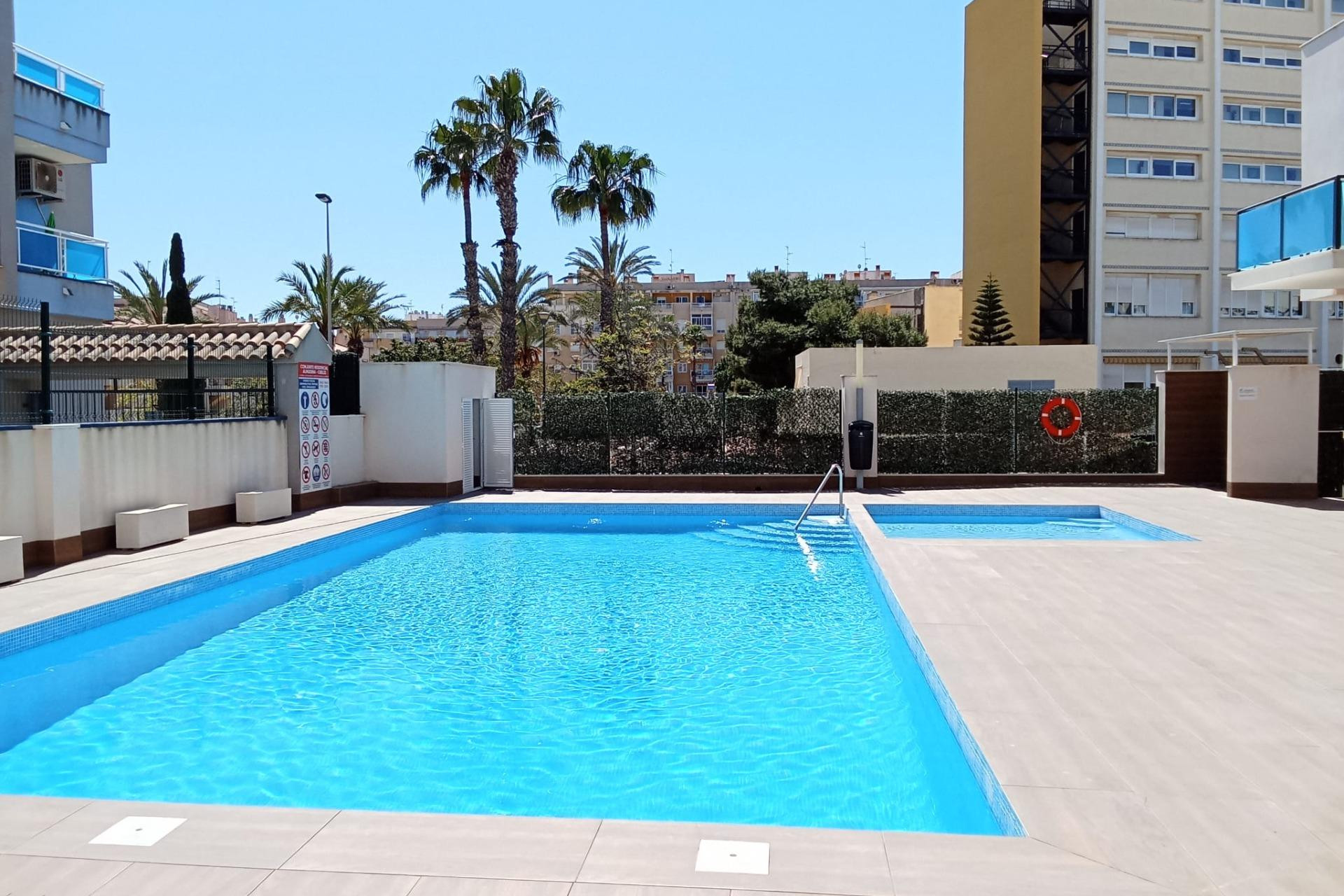 Herverkoop - 1. Appartement / flat - Torrevieja - Costa Blanca Zuid