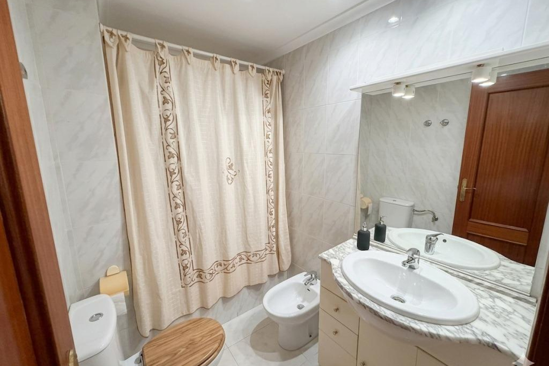 Herverkoop - 1. Appartement / flat - Torrevieja - Costa Blanca Zuid