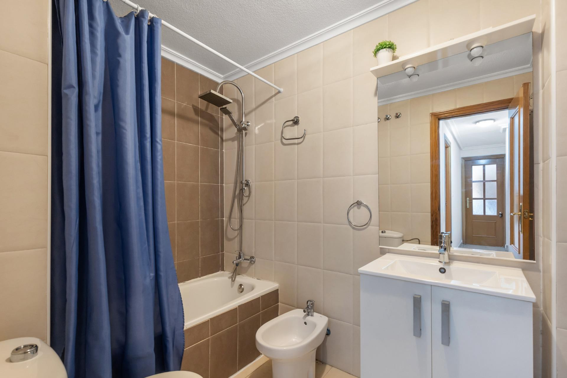 Herverkoop - 1. Appartement / flat - Torrevieja - Costa Blanca Zuid