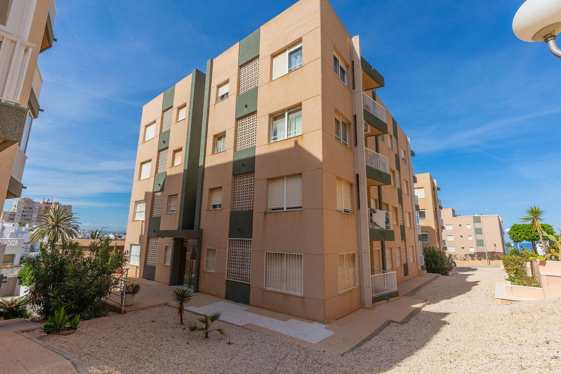 Herverkoop - 1. Appartement / flat - Torrevieja - Costa Blanca Zuid