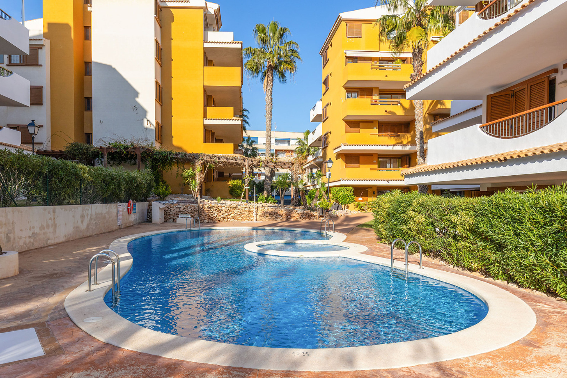 Herverkoop - 1. Appartement / flat - Torrevieja - Costa Blanca Zuid