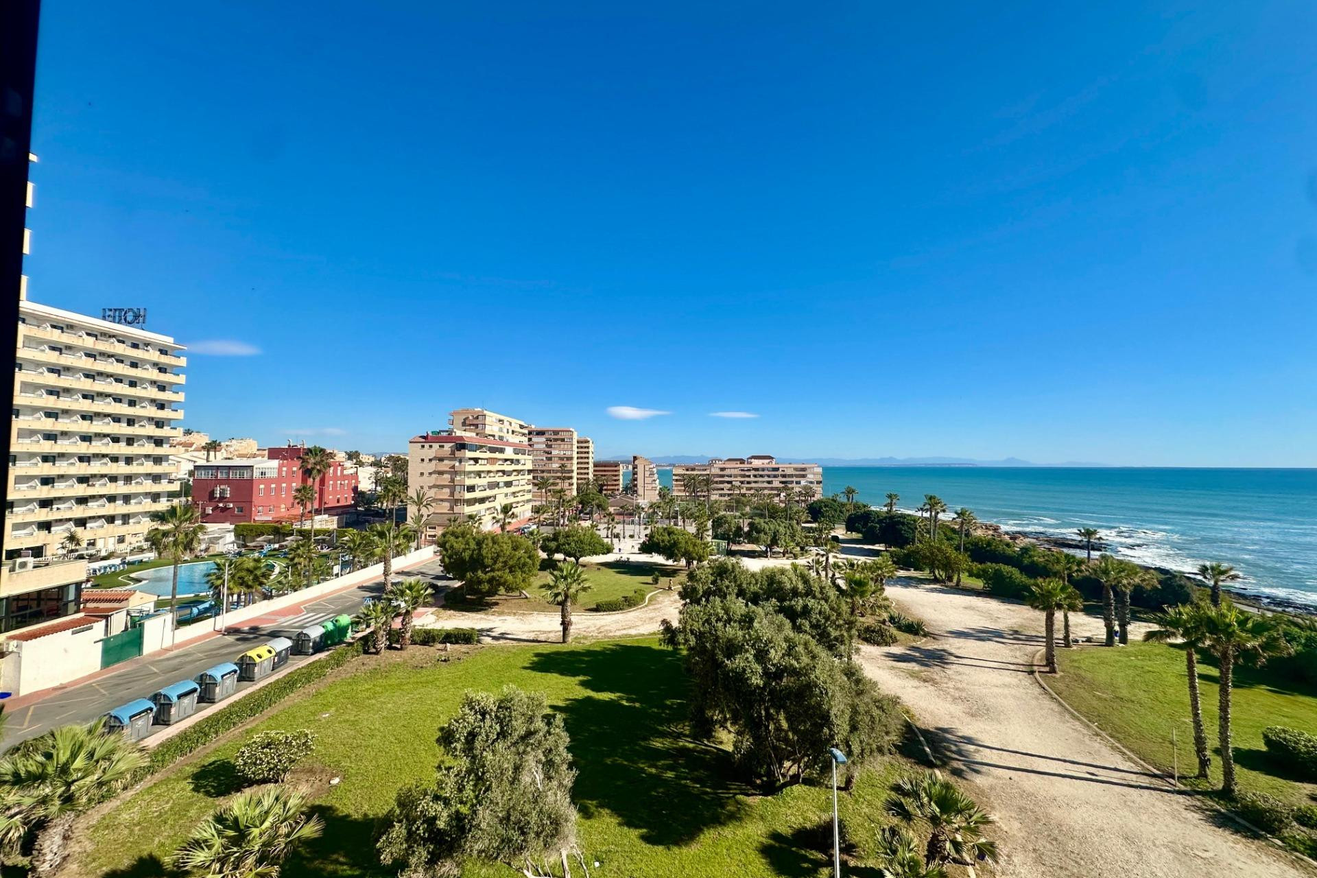Herverkoop - 1. Appartement / flat - Torrevieja - Costa Blanca Zuid