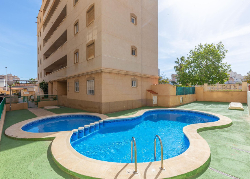 Herverkoop - 1. Appartement / flat - Torrevieja - Costa Blanca Zuid