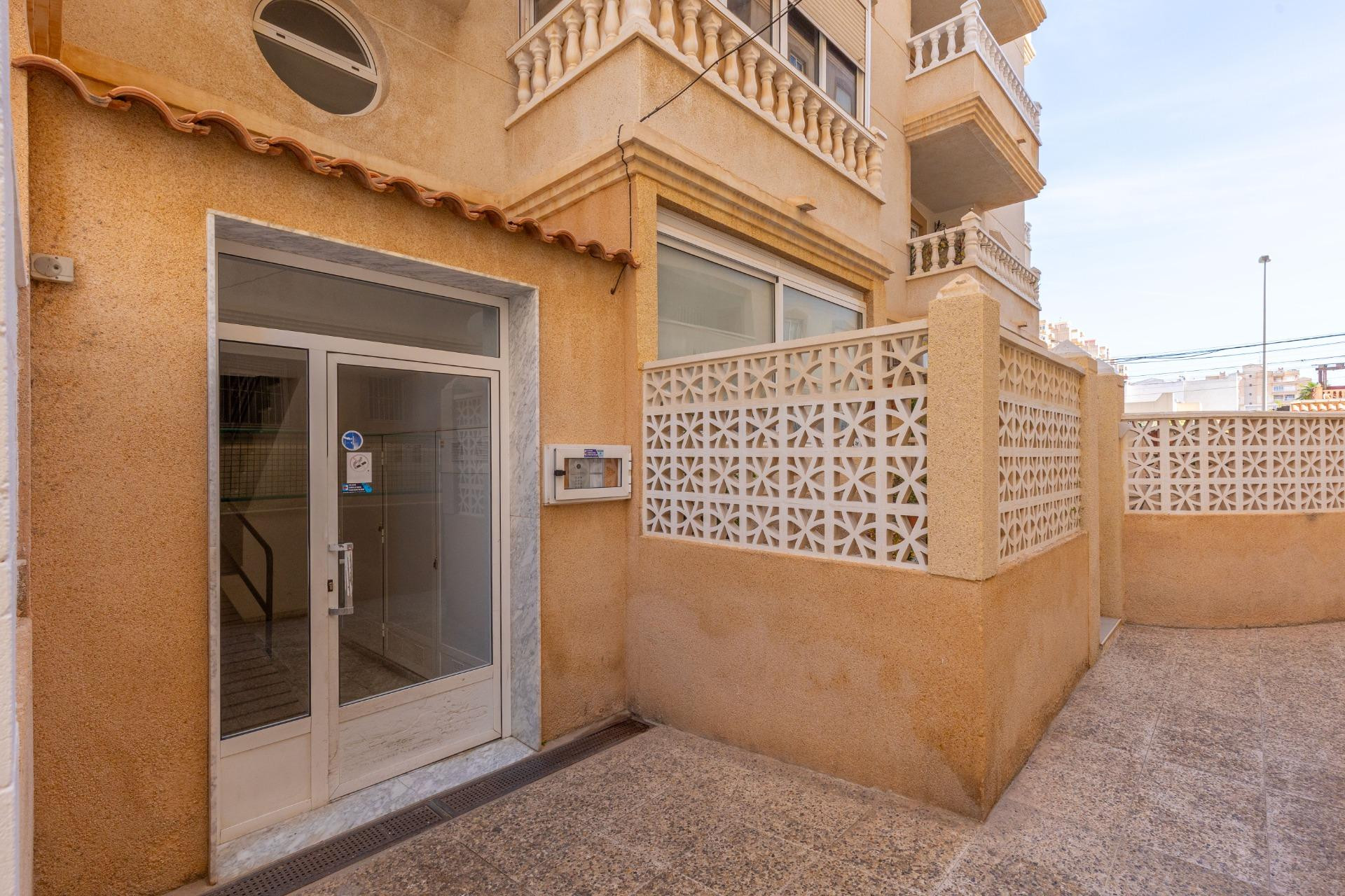 Herverkoop - 1. Appartement / flat - Torrevieja - Costa Blanca Zuid