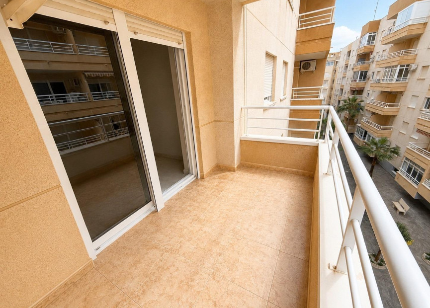 Herverkoop - 1. Appartement / flat - Torrevieja - Costa Blanca Zuid