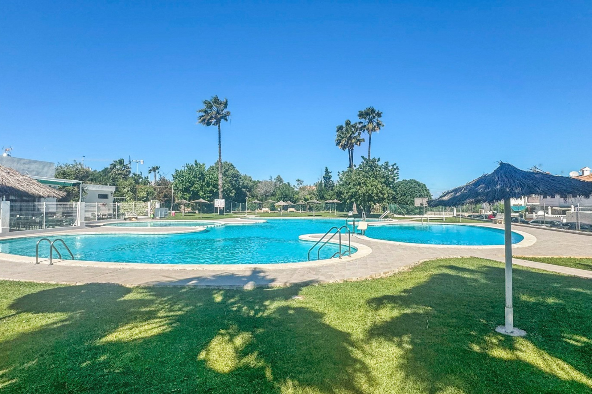 Herverkoop - 1. Appartement / flat - Torrevieja - Costa Blanca Zuid