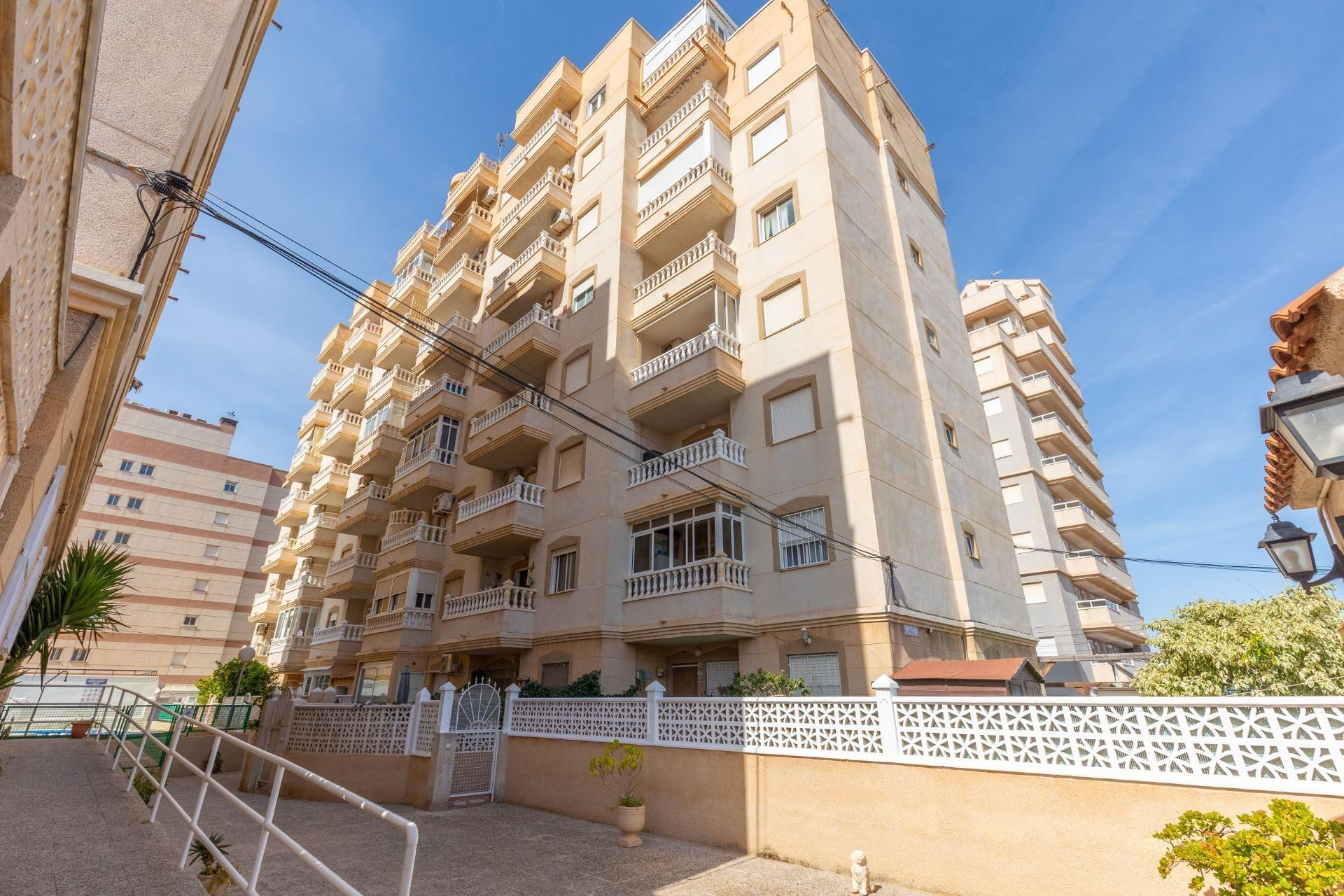 Herverkoop - 1. Appartement / flat - Torrevieja - Costa Blanca Zuid