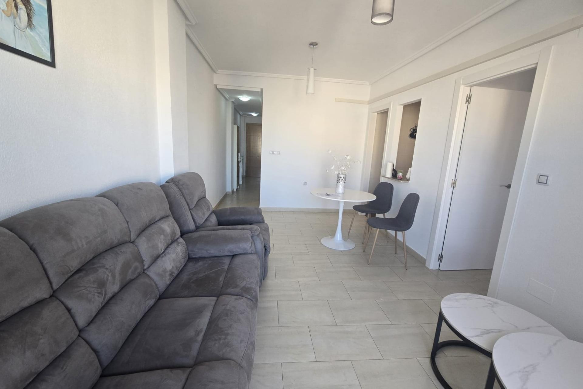 Herverkoop - 1. Appartement / flat - Torrevieja - Costa Blanca Zuid