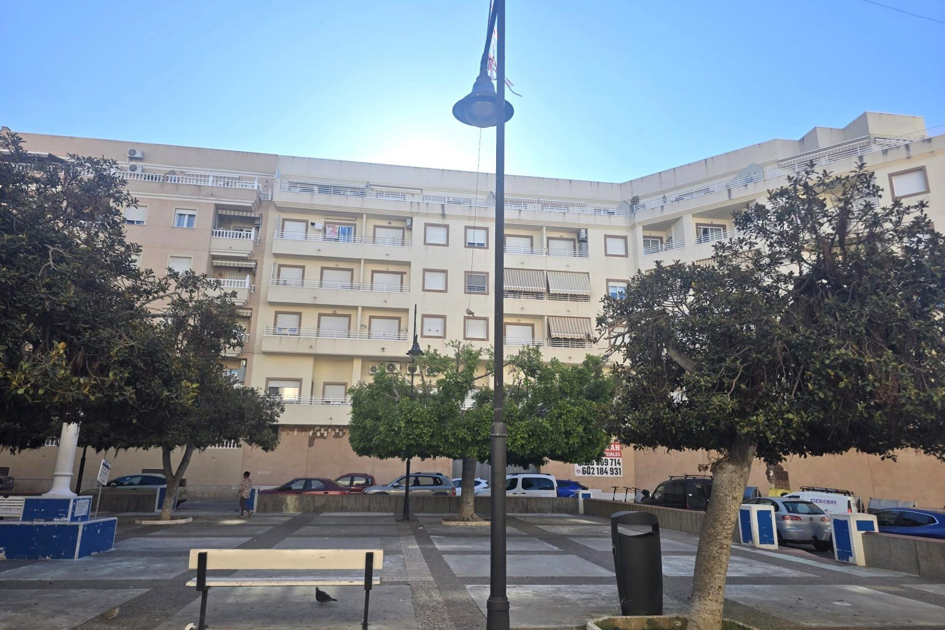 Herverkoop - 1. Appartement / flat - Torrevieja - Costa Blanca Zuid